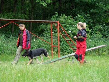 Anna Hrne�kov� a Fatima ze Slam�ku